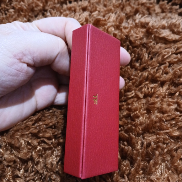 Tom Ford Lipstick in Red Case - Picture 3 of 3